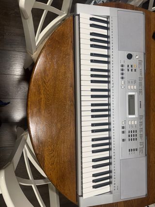 Teclado Yamaha YPT-340