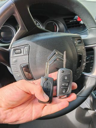 OFERTA LLAVE CON MANDO CITROEN-PEUGEOT
