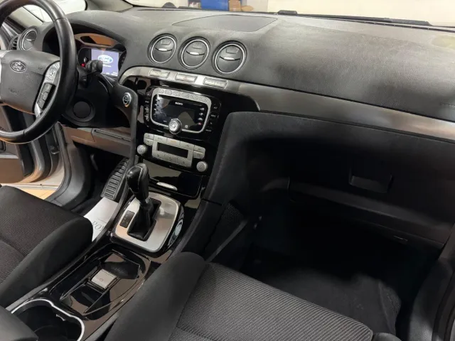 Ford S-MAX TITANIUM 2.0 TDCI 140 CV AUTOMATICA