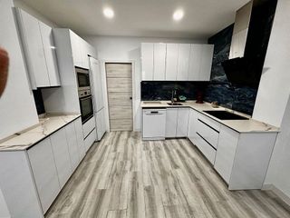 Piso en venta en La Caleta - La Viña en Cádiz