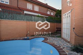 Casa pareada en venta en Ensanche en Alcalá de Henares