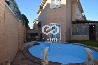 Casa pareada en venta en Ensanche en Alcalá de Henares