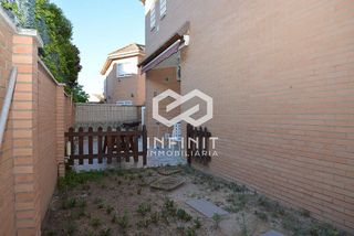 Casa pareada en venta en Ensanche en Alcalá de Henares