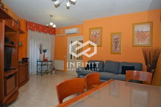 Casa pareada en venta en Ensanche en Alcalá de Henares