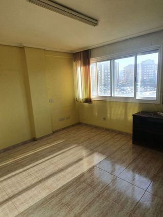 Oficina en alquiler en As Travesas - Balaídos en Vigo