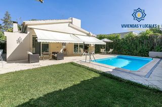 Chalet en venta en Residencial Triana - Barrio Alto en Gabias (Las)