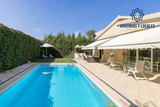 Chalet en venta en Residencial Triana - Barrio Alto en Gabias (Las)