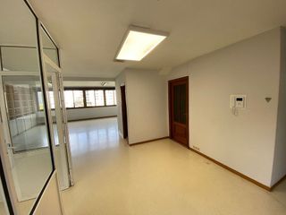 Oficina en alquiler en O Berbés - Peniche en Vigo