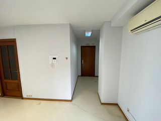 Oficina en alquiler en O Berbés - Peniche en Vigo