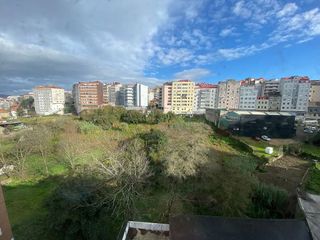 Oficina en alquiler en O Berbés - Peniche en Vigo