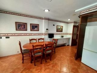 Chalet en venta en Elda