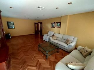 Chalet en venta en Elda