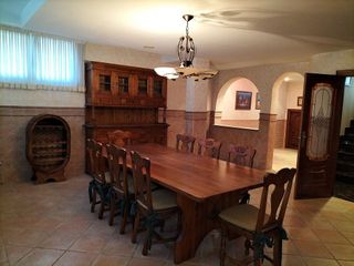 Chalet en venta en Elda