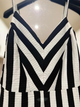 Tutina estiva a righe Stradivarius