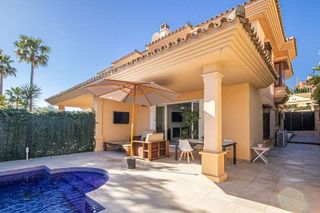 Casa pareada en venta en Riviera del Sol en Mijas