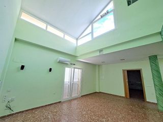 Casa adosada en venta en San Juan de Énova