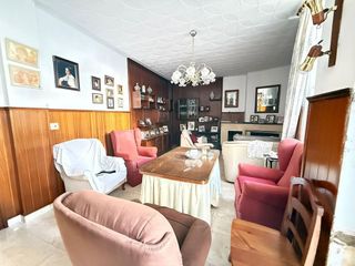 Casa adosada en venta en Centro - Doña Mercedes en Dos Hermanas