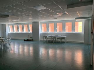 Oficina en alquiler en Tres Olivos - Valverde en Madrid