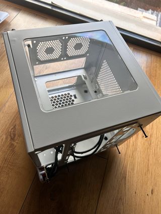 Torre PC Thermaltake Core V1 Snow