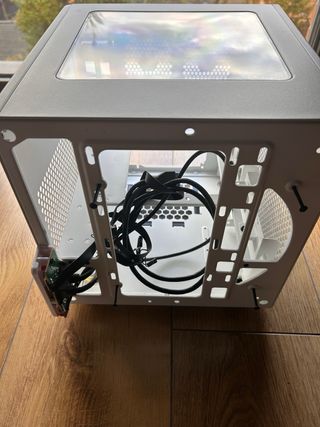 Torre PC Thermaltake Core V1 Snow
