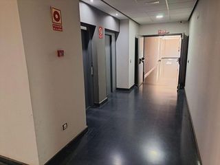 Oficina en venta en Cabanillas del Campo