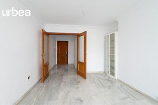 Piso en venta en Girón - Las Delicias - Tabacalera en Málaga