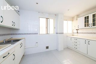 Piso en venta en Girón - Las Delicias - Tabacalera en Málaga