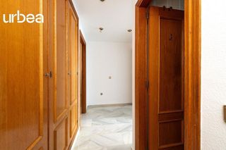 Piso en venta en Girón - Las Delicias - Tabacalera en Málaga