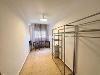 Piso en venta en La Malva-rosa en Valencia