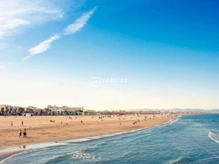 Piso en venta en La Malva-rosa en Valencia