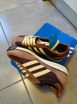 Adidas SL72 RS Marrón Dorado