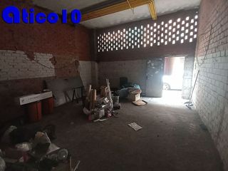 Local comercial en venta en Parque del Oeste - Olivares en Oviedo