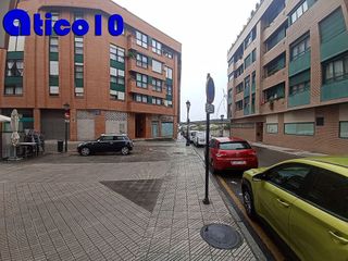 Local comercial en venta en Parque del Oeste - Olivares en Oviedo