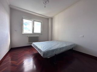 Piso en venta en Residencia - Abella en Lugo