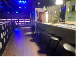 Bar en venta en Almendrales en Madrid