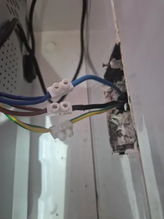 Trabajos de electricidad