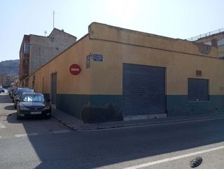 Nave industrial en venta en Villena