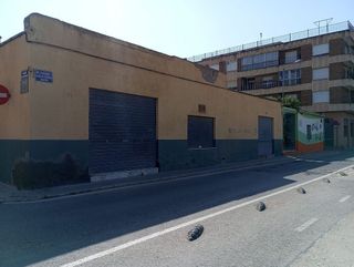 Nave industrial en venta en Villena