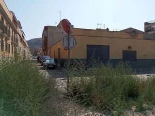 Nave industrial en venta en Villena