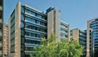 Oficina en alquiler en Costillares en Madrid