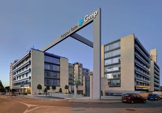 Oficina en alquiler en Costillares en Madrid