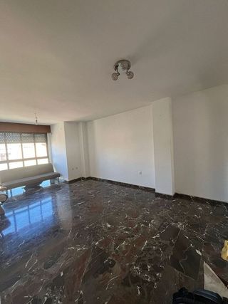 Piso en alquiler en Parque Ayala - Jardín de la Abadía - Huelín en Málaga