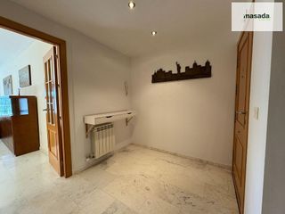 Piso en alquiler en Bola de Oro - Serrallo en Granada