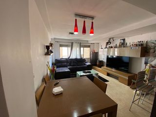 Piso en venta en Zona Piscinas en Burriana