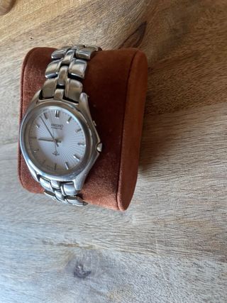 Reloj Seiko Kinetic Plata y Blanco
