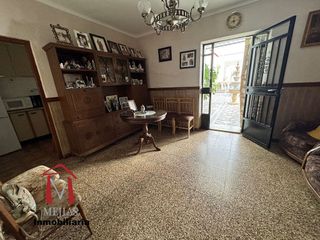 Casa en venta en Zona de Cueva de Menga en Antequera