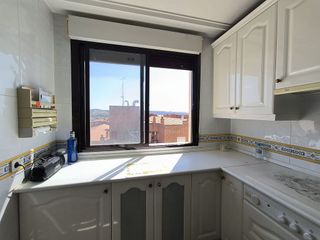 Piso en alquiler en Buenavista-Valparaíso-La Legua en Toledo