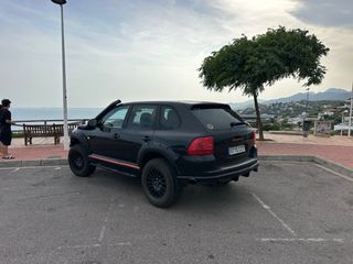 Porsche Cayenne 2004