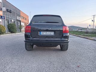 Porsche Cayenne 2004