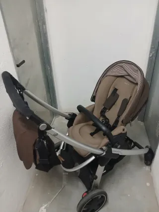 Carrito BEBÉ CONFORT: capazo,silla paseo y bolsa.